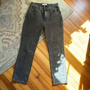 Abercrombie & Fitch Slim Straight Ultra High Rise Curve Love size 29/8 short